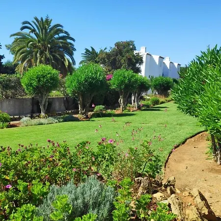 Casa Mademeluz Vue Mer, Plage A Pied, Lagos Holiday home *